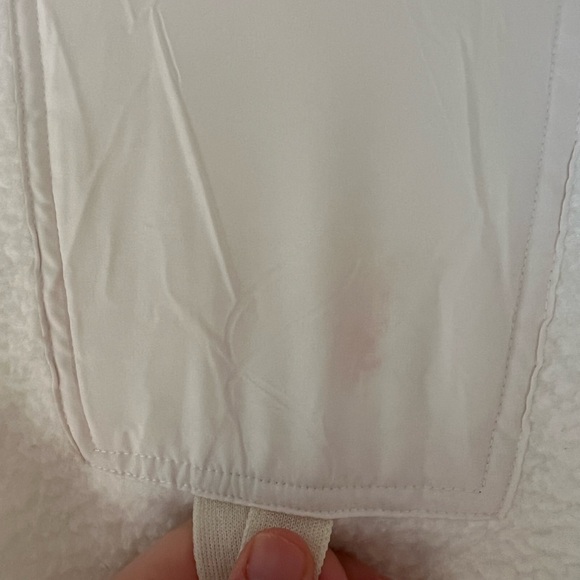 NWOT Women's Vest - Picture 5 of 5